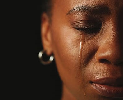 Ndugu wa Mume Wangu Walinifukuza na Kuchukua Mali Zote